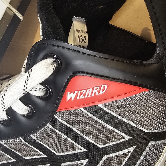 Adjustable Black and Gray Ice Skates with Reinforced Ankle Support - Picture 8 of 9